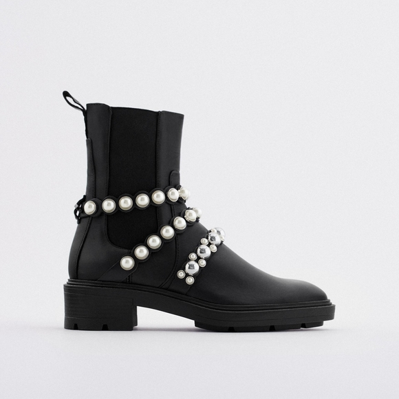 NWT Zara pearl and silver studded moto boots - Picture 2 of 16